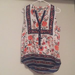 Sleeveless blouse